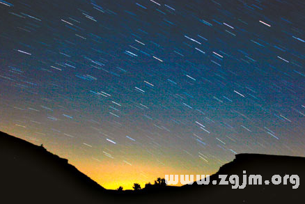 夢見流星雨划過