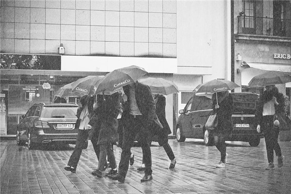 夢見爆雨預示什麼_周公解夢