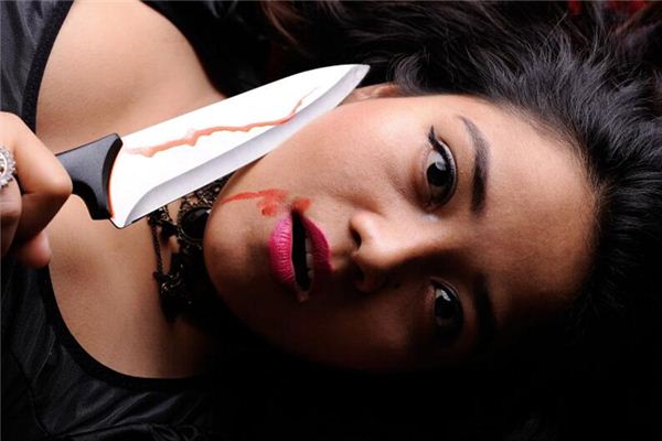 夢見臉被劃破流血_周公解夢