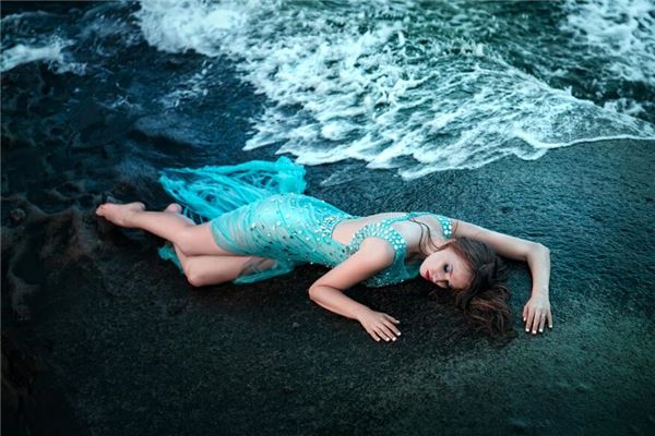 夢到身邊的人死了_周公解夢