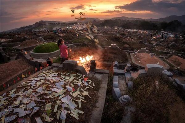 夢到陌生人死了_周公解夢