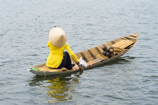 夢見划船在水上_周公解夢