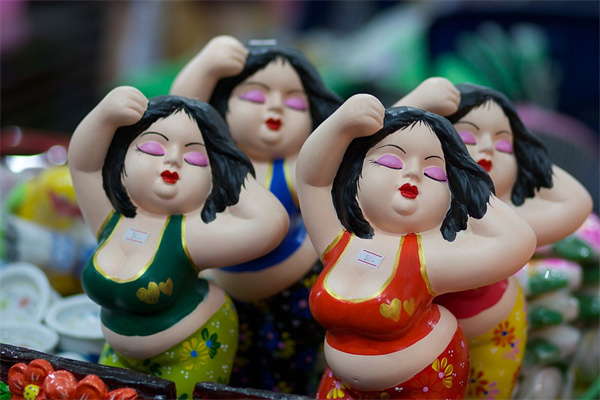 夢見胸大怎么回事_周公解夢