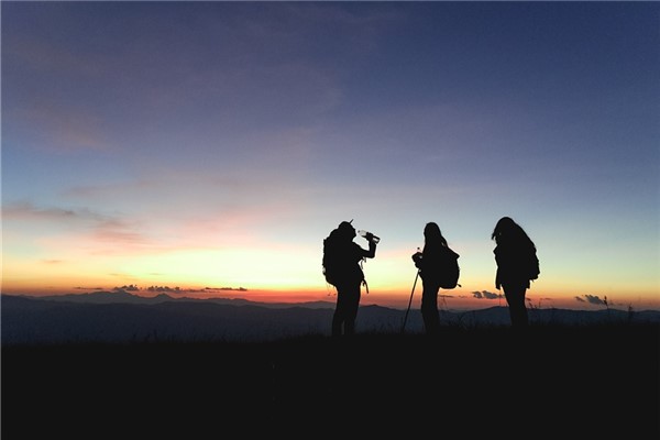 夢見被朋友預示了什麼_周公解夢