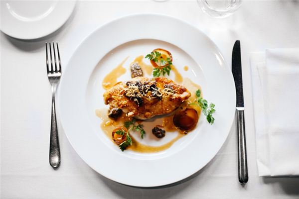 夢見看別人吃熟肉_周公解夢