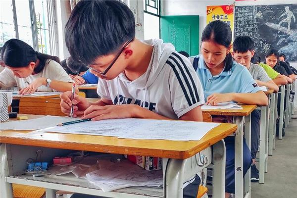 夢見考試抄答案_周公解夢