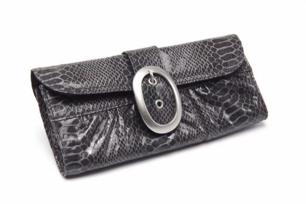 夢見丟包_周公解夢