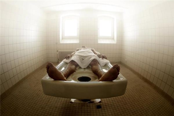 夢見熟悉的死人_周公解夢