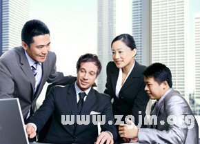 把事業放在第一位的星座_十二星座