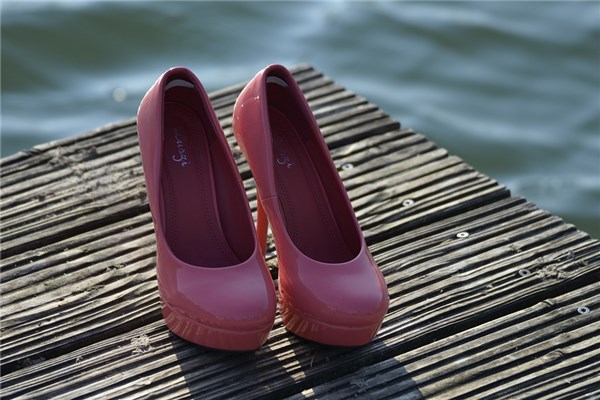 夢見鞋不一樣會有什麼預兆_周公解夢