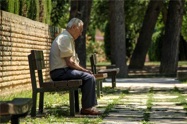 夢到了死人回來了會怎么樣_周公解夢
