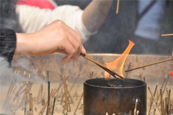 夢見自己點香_周公解夢