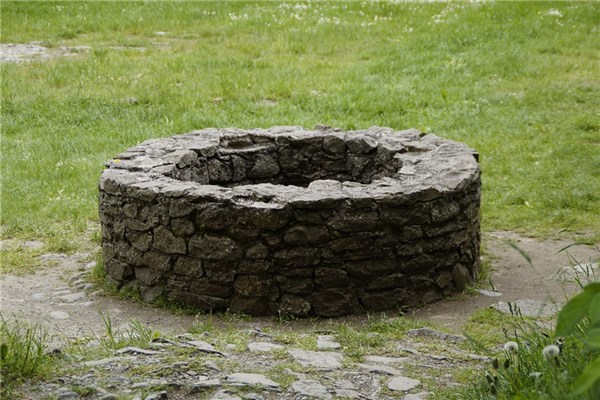 夢到了小孩落井是什麼意思？_周公解夢