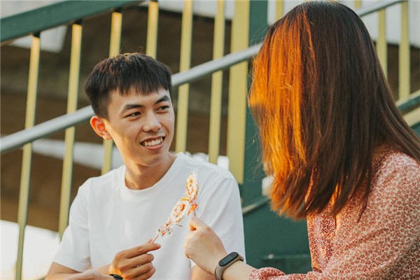 夢到交女友是什麼兆頭_周公解夢