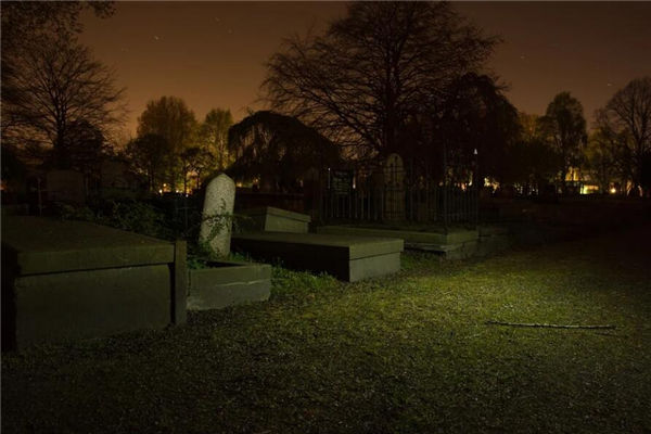 夢見墳墓是什麼意思_周公解夢