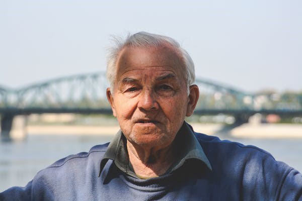 夢到了老人死而復活是什麼徵兆_周公解夢