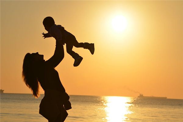 夢到了看見生孩子代表著什麼？_周公解夢