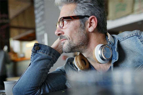 夢見白髮增多_周公解夢