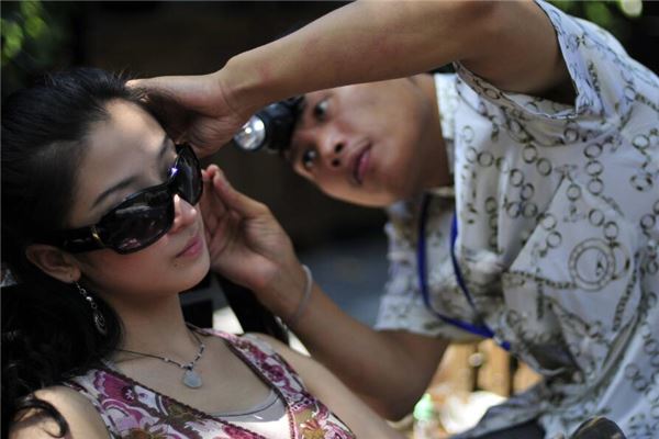 夢到掏出好多耳屎_周公解夢