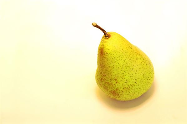 夢見吃梨很甜_周公解夢