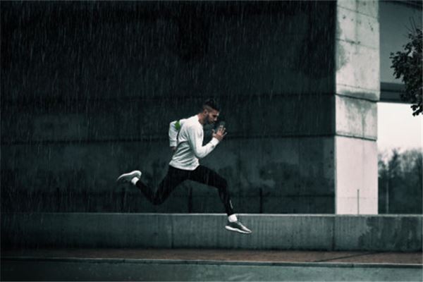 夢見上課遲到_周公解夢