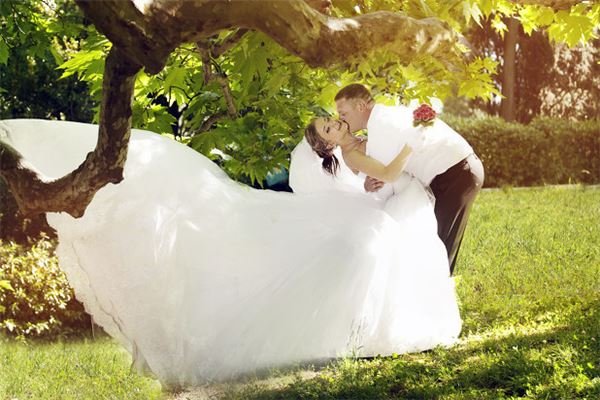 夢見自己辦婚禮_周公解夢