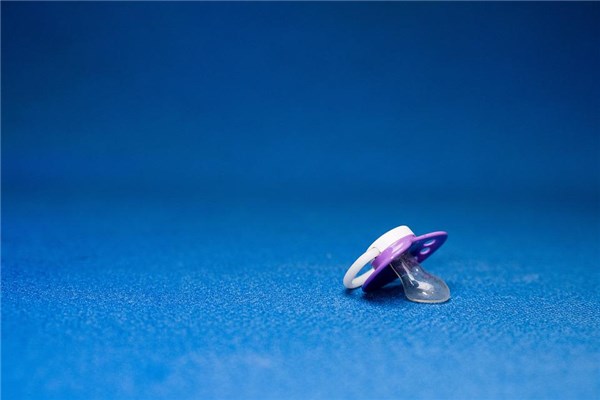 夢見奶嘴有何寓意_周公解夢