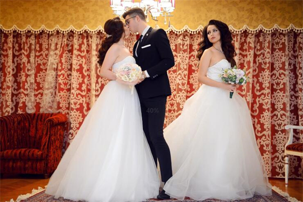 夢見自己是第三者是什麼預兆_周公解夢