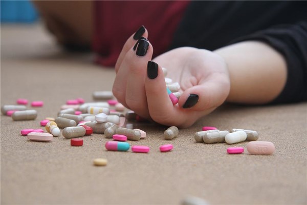 夢見自己想自殺意味著什麼_周公解夢