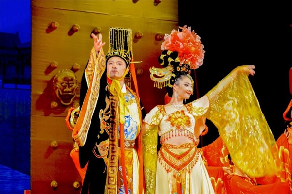 夢見皇帝出行會是什麼預兆_周公解夢