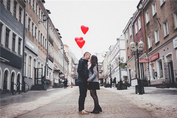 夢見夫妻感情好是怎么回事_周公解夢