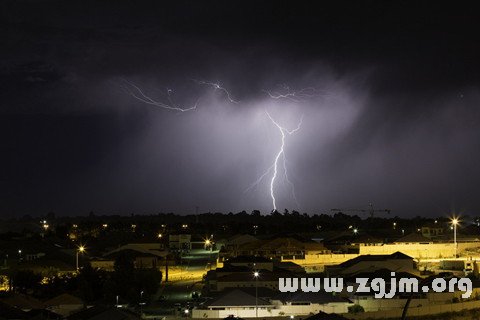 夢見雷霆 雷震