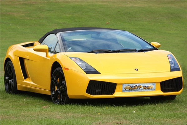 夢見黃色的車什麼寓意_周公解夢