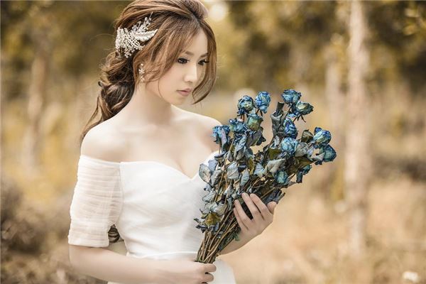 夢到了女人追我有什麼預示嗎_周公解夢