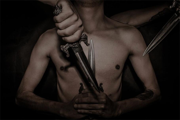 夢見被人捅刀子代表什麼_周公解夢