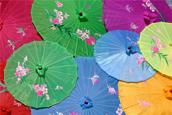 夢到了傘破了有什麼含義_周公解夢