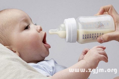 夢見給嬰兒餵奶
