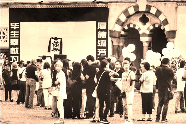 夢到下午倆老人開門進我房屋有什麼說法_周公解夢官網