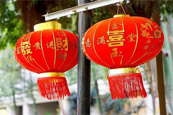 夢到大年初一什麼預兆_周公解夢