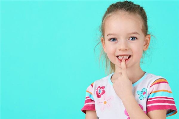 夢到牙齒脫落_周公解夢