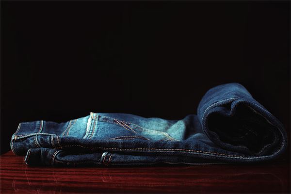 女人做夢夢見褲襠開了_周公解夢