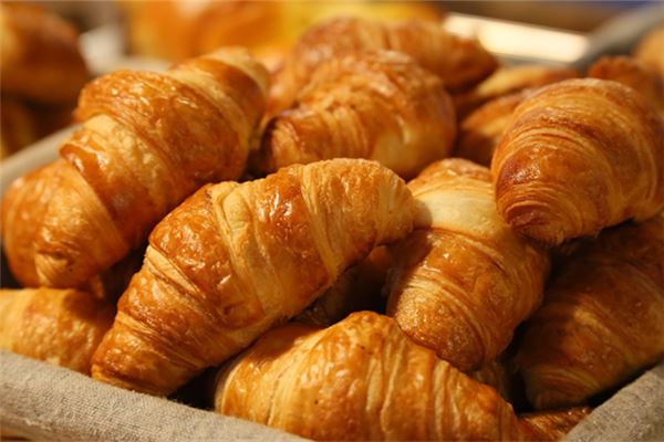 孕婦夢見吃麵包_周公解夢 孕婦夢見吃麵包是什麼意思_孕婦夢見吃麵包好不好_周公解夢官網