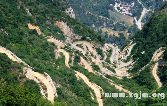 夢見崎嶇的山路