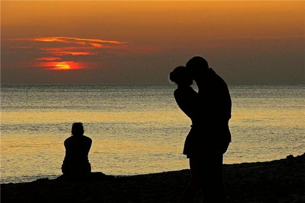 夢見自己吃醋嫉妒_周公解夢