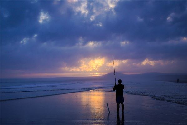 夢見自己釣了好多魚_周公解夢