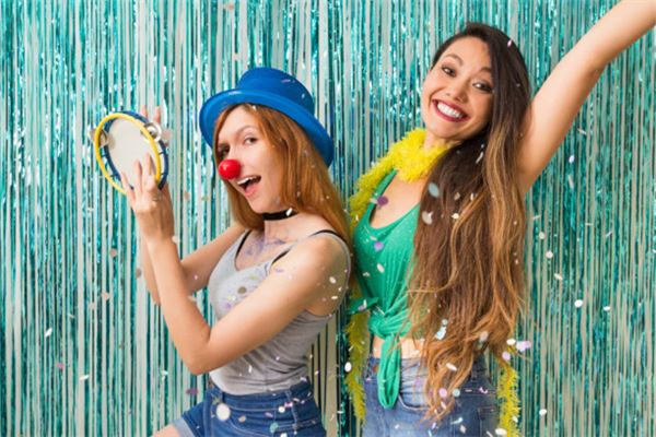 屬牛生肖女在床上表現_十二生肖