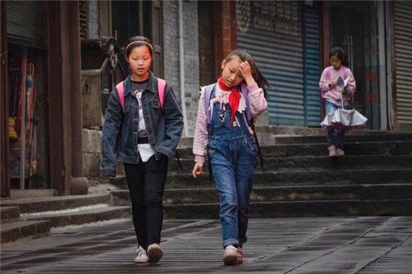 夢見高中異性同學_周公解夢