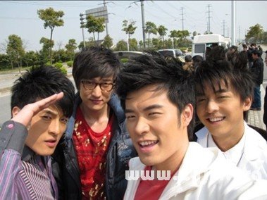 12星座之你是愛情公寓裡的誰_十二星座