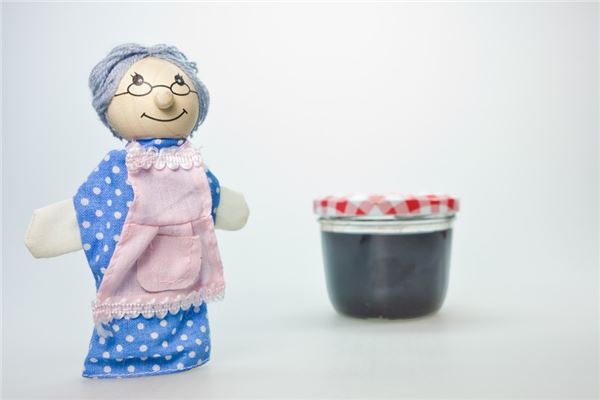 夢到和死去的奶奶同睡_周公解夢