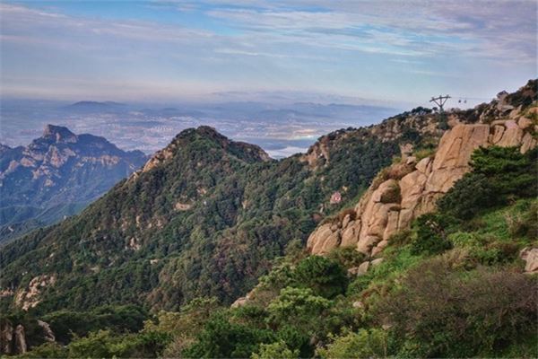 夢見爬泰山_周公解夢